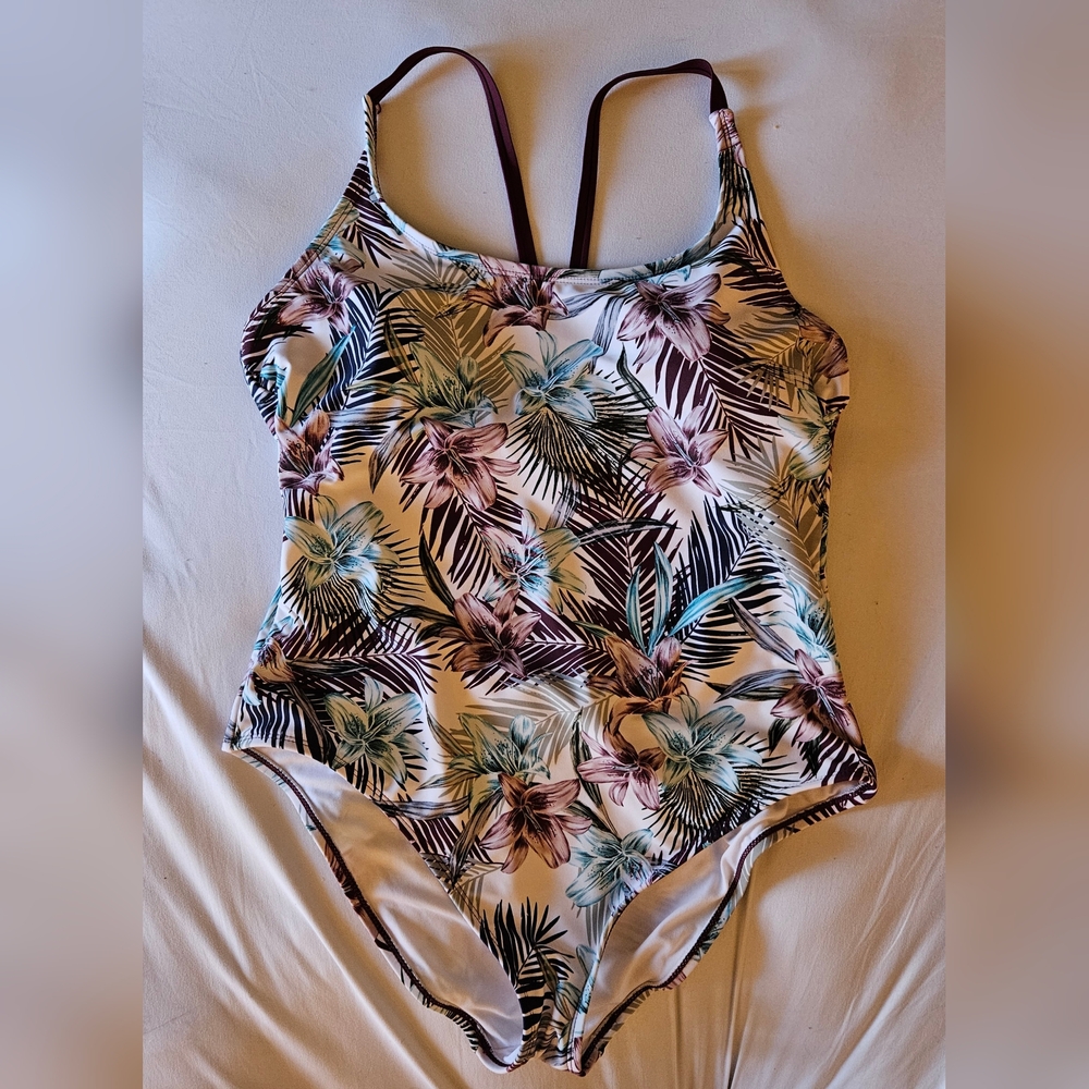 🌺 Hurley Women's Tropical Floral One-piece Swimsuit - XL